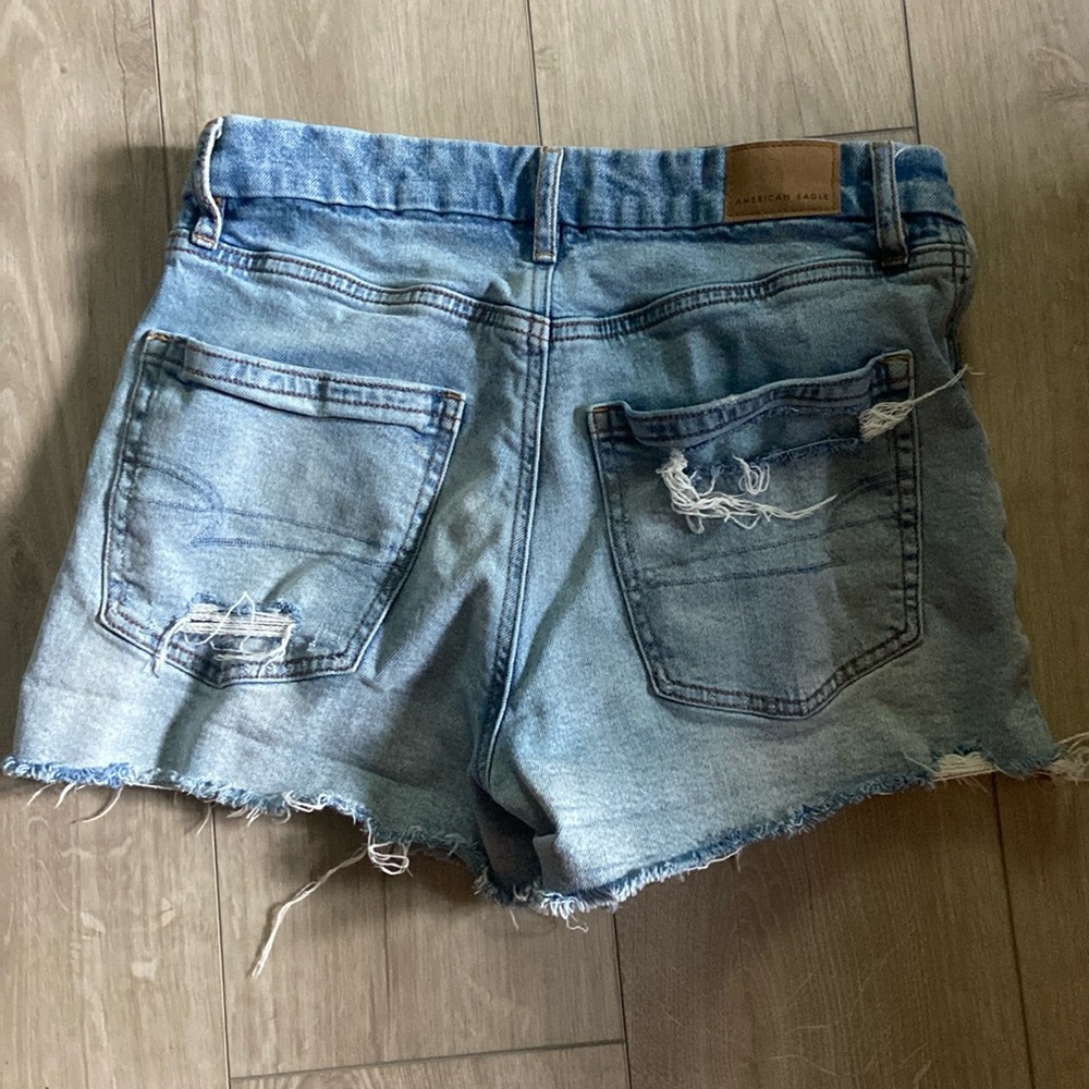 American Eagle Curvy Relaxed Short Size 2